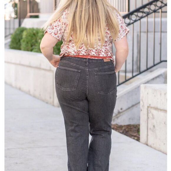 Judy Blue Straight Fit Women's Black Jeans 14W - Picture 10 of 11